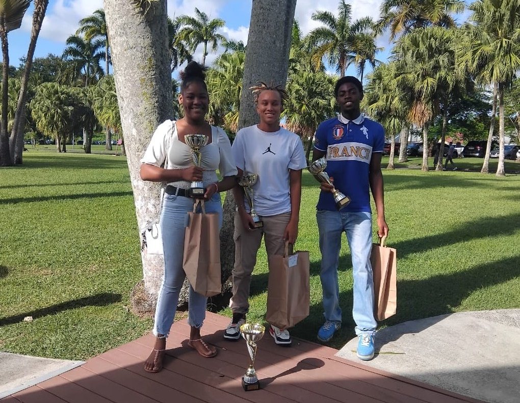 Félicitations à nos 3 élèves qui ont terminé à la 2ème place du 33e rallye de mathématiques. 
Merci à M. Vincent qui œuvre depuis des années à la réussite de nos élèves du #lpga dans cette compétition.