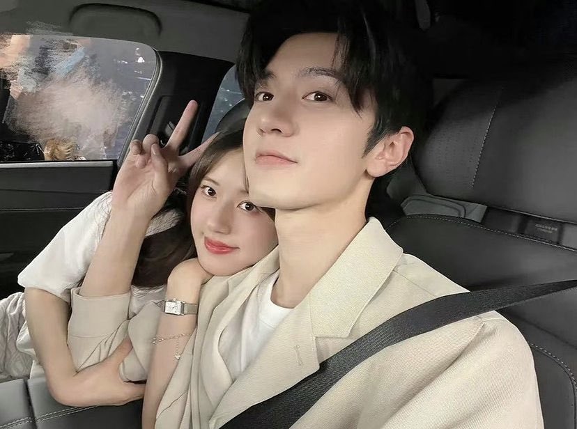 Kprastiati9425's tweet photo. tolong pertemukan mereka berdua lagi dengan dracin yang baru💙💙

#ZhaoLusi 
#ChenZeyuan
#hiddenlove https://t.co/SU5O794iMk