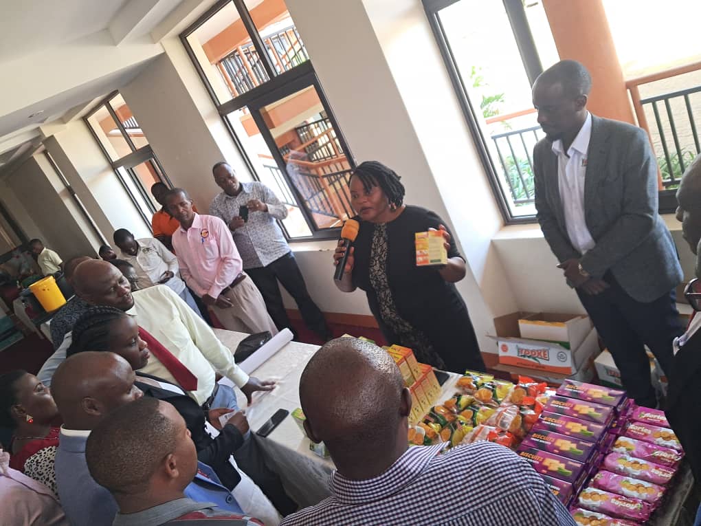biziabby's tweet photo. Yesterday, in my capacity of Chairperson, SW Regional Development Forum, I and my executive facilitated investors round table discussion on bankable project. Banks, Industries, media houses, insurance companies, etc discovered that the region is ripe for serious investments. https://t.co/72gpw9oBiy