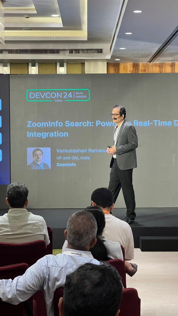 SaaS_Insider's tweet image. Stage 1 - #DevCon24 

First session by VP &amp;amp; GM, India @ZoomInfo