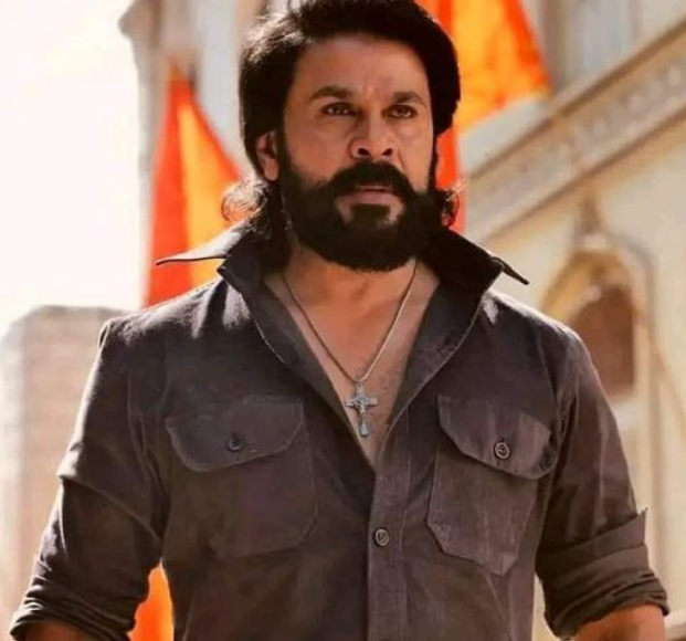 CharlieD2255's tweet photo. Dileep's last 10 movies BO collection

#Pavicaretaker - 12 Cr
#Thankamani - 3 Cr
#Bandra - 4.5 Cr
#VOS - 22 Cr
#Keshu - OTT release
#Mysanta - 2.5 cr
#Jackdaniel - 8 Cr
#Shubharathri - 1 Cr
#Balanvakkeel - 15 Cr
#Kammarasambhavam - 6 Cr

Complete field Out, any hope to Comeback https://t.co/SevAMH2Nvx
