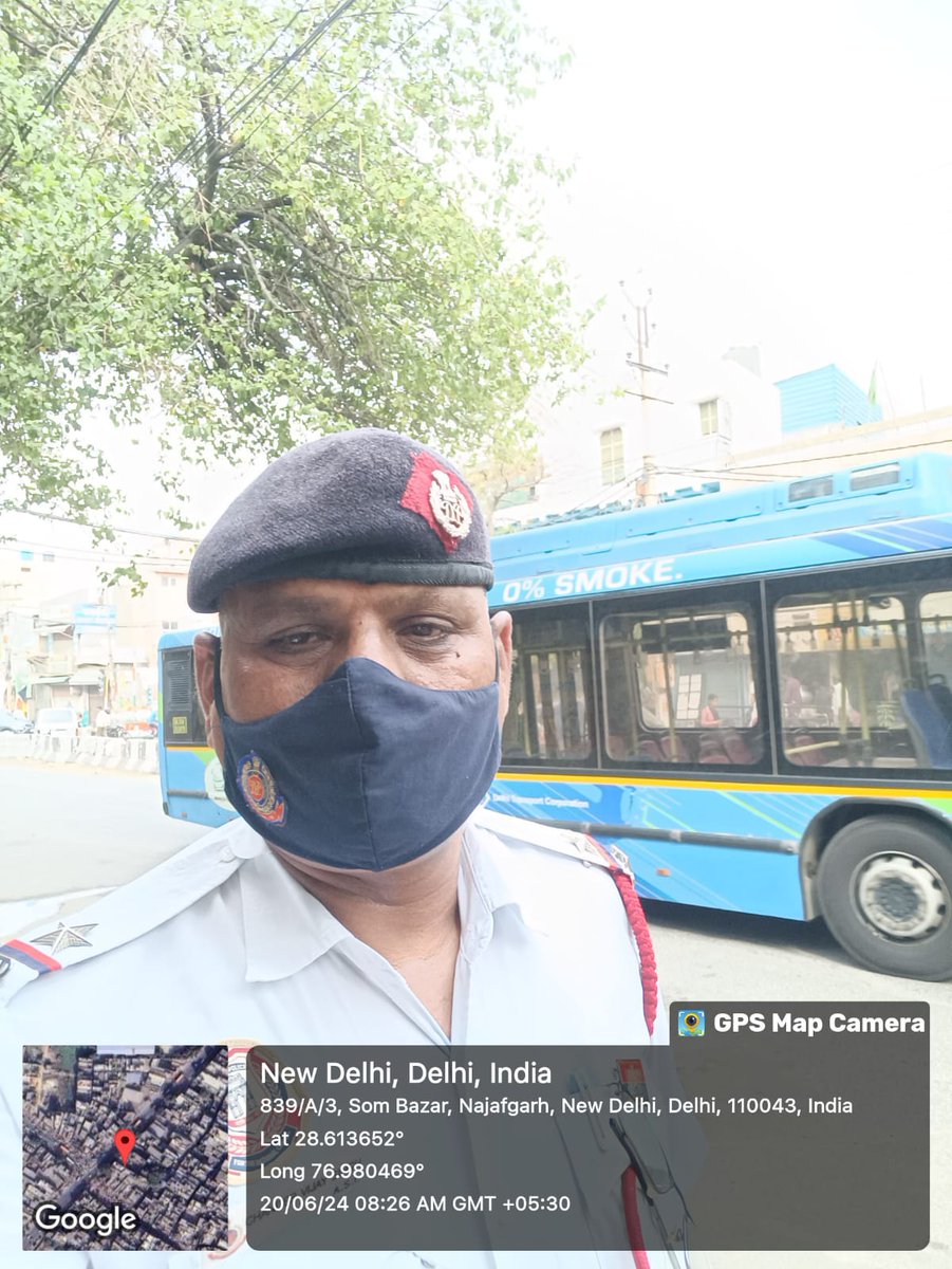 DcpWestern's tweet photo. Traffic regulation by staff of Western Range in morning https://t.co/TPyfPhrSfl