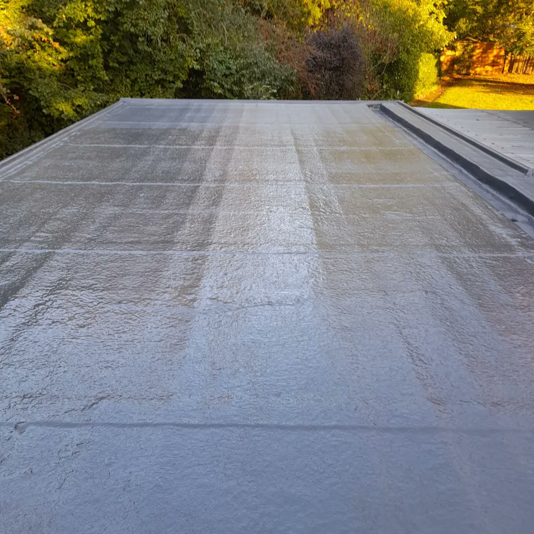MJKRoofing's tweet image. HARLOW GARAGE ROOF GRP OVERLAY
Restec's Flexitec 2020 system
🌐 mjkroofing.co.uk
#mjkroofing #restec #flatroofing #harlow  #essex #fypシ゚viralシ #roofing #rooftop #chelmsfordroofer #essexroofer #flatroofer #GRP #building #construction #roofers #roofingcontractor #roof