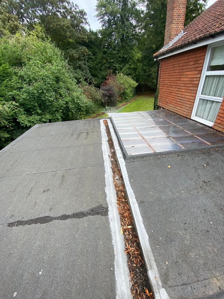 MJKRoofing's tweet image. HARLOW GARAGE ROOF GRP OVERLAY
Restec's Flexitec 2020 system
🌐 mjkroofing.co.uk
#mjkroofing #restec #flatroofing #harlow  #essex #fypシ゚viralシ #roofing #rooftop #chelmsfordroofer #essexroofer #flatroofer #GRP #building #construction #roofers #roofingcontractor #roof