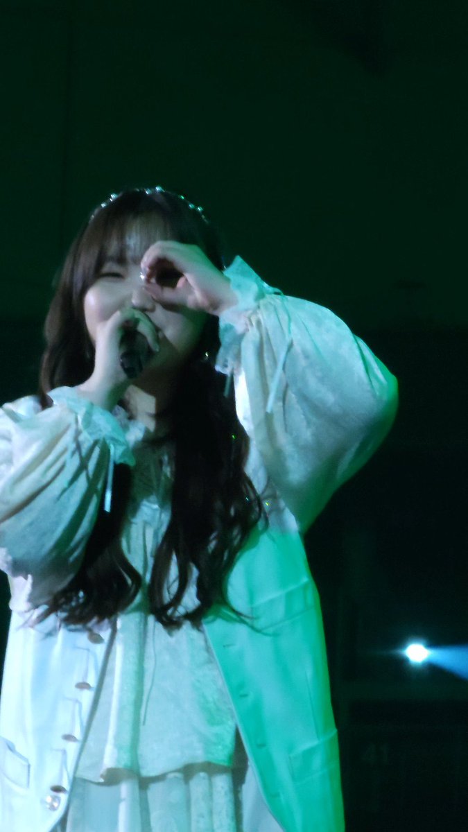 akmu_confess's tweet photo. #10ve #greenwindow #alien https://t.co/MvQB4nwg6S