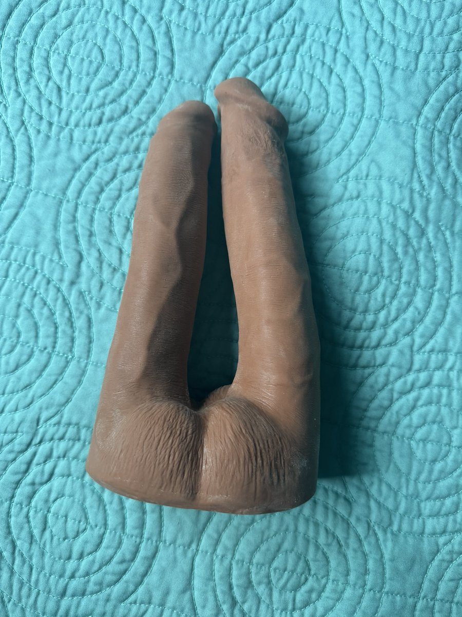 DickmatizedP's tweet photo. It arrived just in time for my birthday. Happy double birthday to me 🤤😏@FortTroff https://t.co/LeHnN3thvR