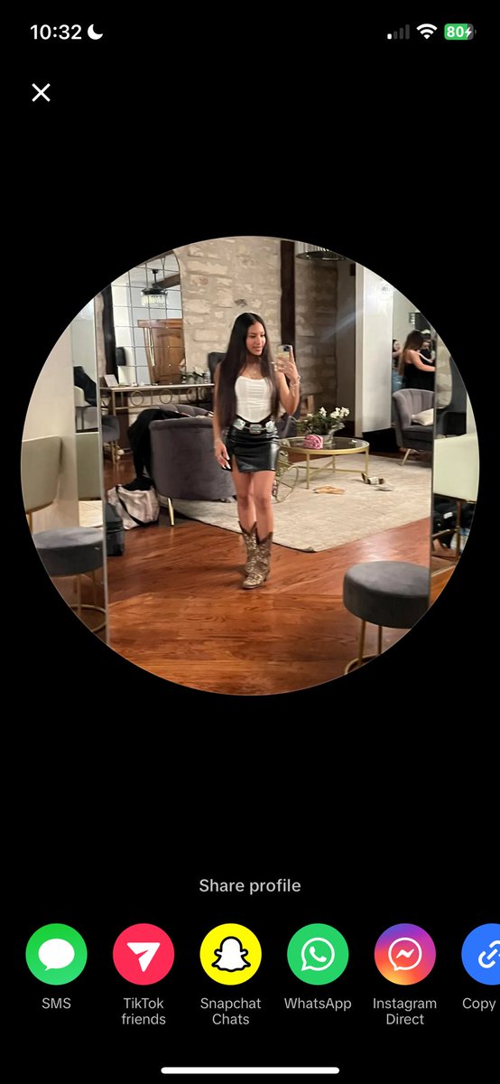 kiki tweet media
