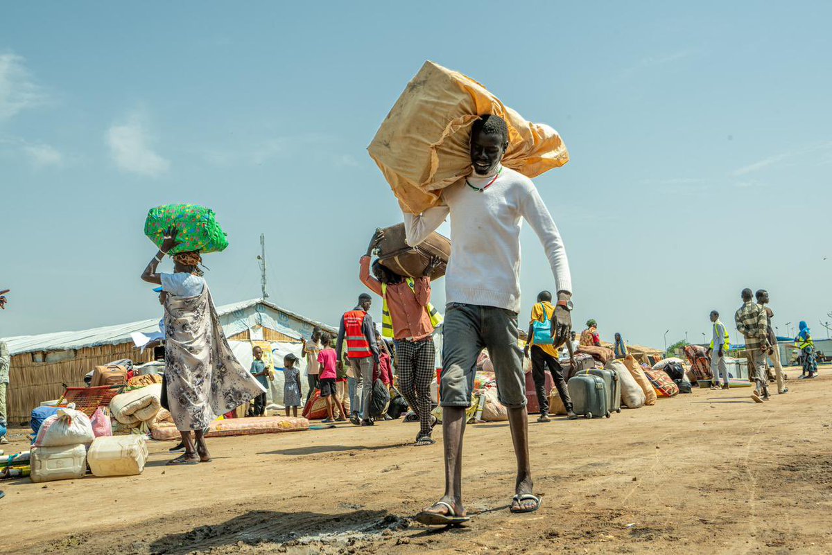 Today we honour the people who had no choice but to leave home because of war, violence and persecution, and those who host and support them.

No better way to do so than celebrate #WorldRefugeeDay in Africa, where displacement is a big challenge but solidarity is a shared value.