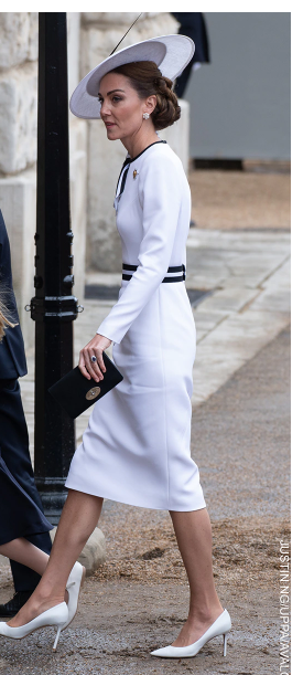 sallie6youtube's tweet photo. do you think Princess Catherine looked thinner recently or about the same size as she previously looked?
#KateIsBack https://t.co/Dp60xd8jte