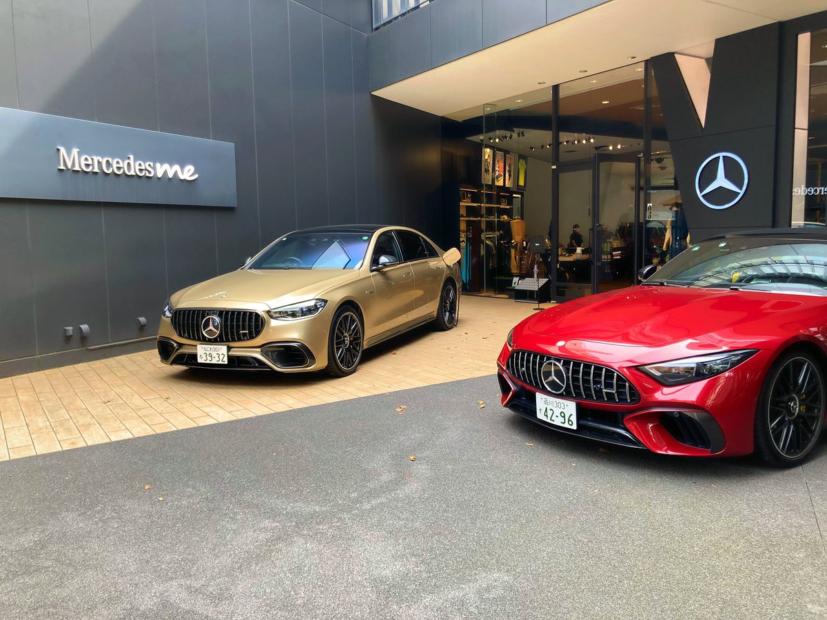 moto20520's tweet photo. 【Mercedes-AMG S63 E PERFORMANCE】
【Mercedes-AMG SL63 4MATIC+】
世界最強のスーパースポーツセダンと世界最強のスーパーロードスター‼️
 #メルセデスミー東京 #メルセデスAMG https://t.co/hYY6F0SEoU