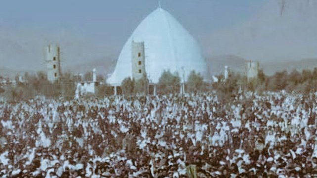 Amahmood03's tweet image. تاسو ټولو به ان شاءالله د عالیقدر أمیرالمؤمنین حفظه الله د أختر وینا أوریدلې وي، لکه یو پلار چې و خپلو أولادونو ته د اتفاق أو اتحاد توصیه کوي، لکه یو ډاکټر چې و چاته له یو شي څخه پرهېز ورکوي تر څو له متوقع ضرر څخه محفوظ شي، أمیرالمؤمنین حفظه الله همدغسي و خپل رعیت ته ، حاکمانو أو…