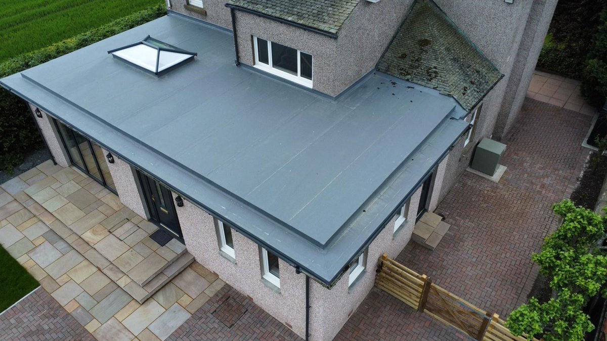 FatraUK's tweet photo. ๐Dunmore
โ๏ธ FF810 Dark Grey
๐ David Inglis
#fatrauk #fatra #flatroofing #roofingmerchant #roofing #construction #build #dunmore #buildingdesign #buildingmaterials #roofingcontractor #flatroof #singleplymembrane #liquidwaterproofing #mechanicalfix https://t.co/40kwzMs8GN