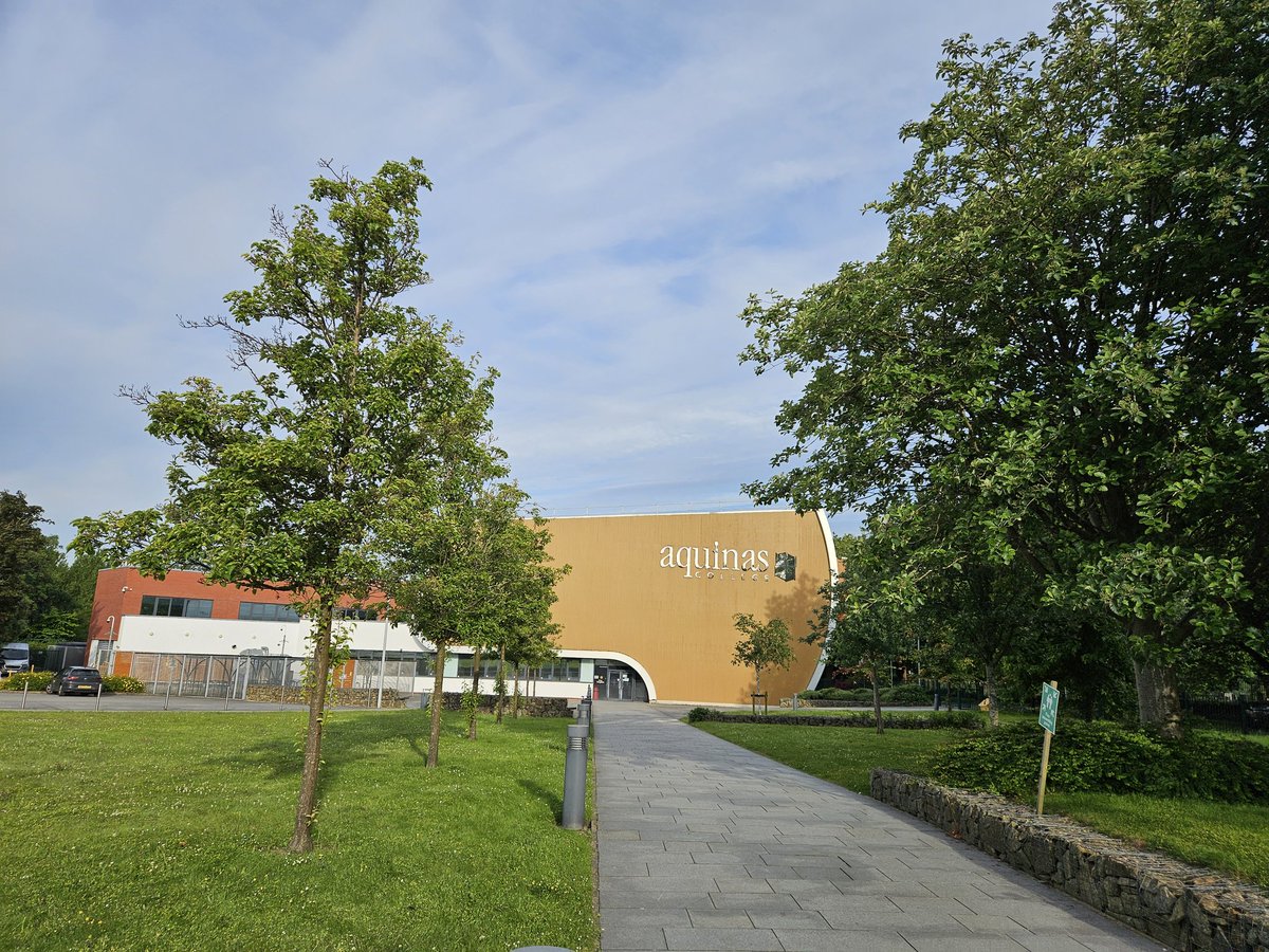 Aquinascareers's tweet image. A lovely day for a #CareersDay at @AquinasUK ! #Aquinas #BeMore