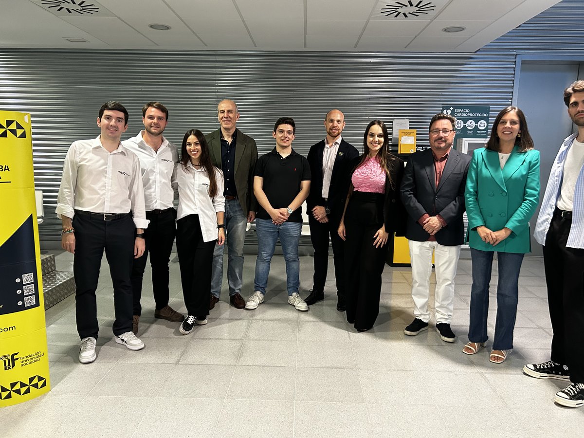 Economía, Empleo y Transformación Digital (@econoempleoext) on Twitter photo .<a href="/GuiSantamaria/">Guillermo Santamaría</a> clausura la primera Pre Incubadora de proyectos empresariales innovadores, que ha premiado 3 de las 25 iniciativas presentadas.
✅ La Pre Incubadora transforma ideas académicas en proyectos empresariales innovadores.
👉 Más info | juntaex.es/w/pre-incubado… .<a href="/GuiSantamaria/">Guillermo Santamaría</a> clausura la primera Pre Incubadora de proyectos empresariales innovadores, que ha premiado 3 de las 25 iniciativas presentadas.
✅ La Pre Incubadora transforma ideas académicas en proyectos empresariales innovadores.
👉 Más info | juntaex.es/w/pre-incubado…