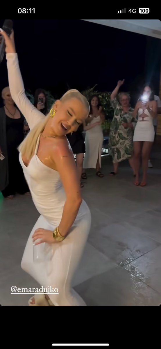 udahnimedubokoo's tweet image. making granny so proud #caosvima #emaradujko