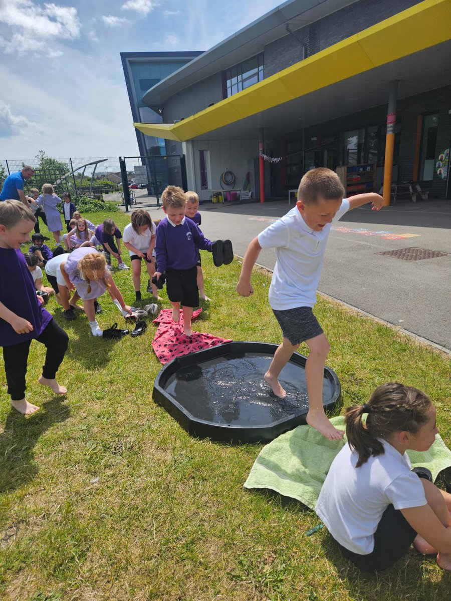 First we went through the long swishy grass, then we reached a river and had to go through it! 💧