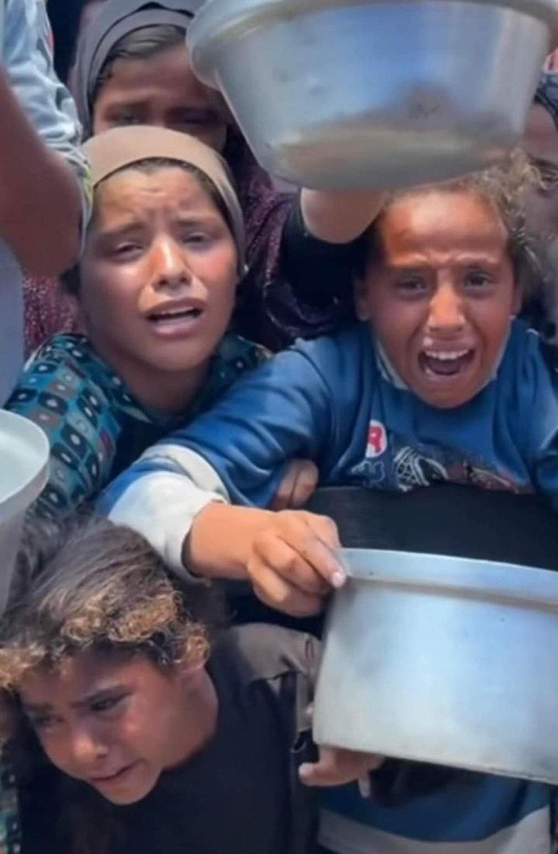 #Famine_in_North_Gaza
#شمال_غزة_يموت_جوعاً