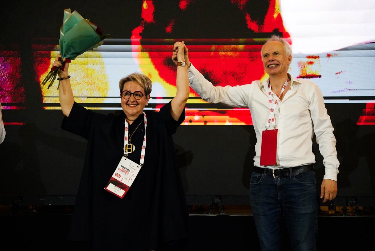 📣 #EPSUcongress24 - Day 3⃣

We’re kicking off the day with the results of the elections!

🎉Congratulations to Jan Willem Goudriaan (<a href="/JW_Goudriaan/">Jan Willem Goudriaan</a>) on being re-elected as General Secretary &amp; Françoise Geng (@FrGe03) as our new President.

💪🏾Wishing them a combative term!