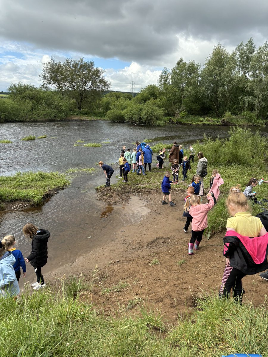 MissMcCallumMPS's tweet photo. The only person who ended up in the river was me! 🙄😂 https://t.co/y6NC6Qdwab