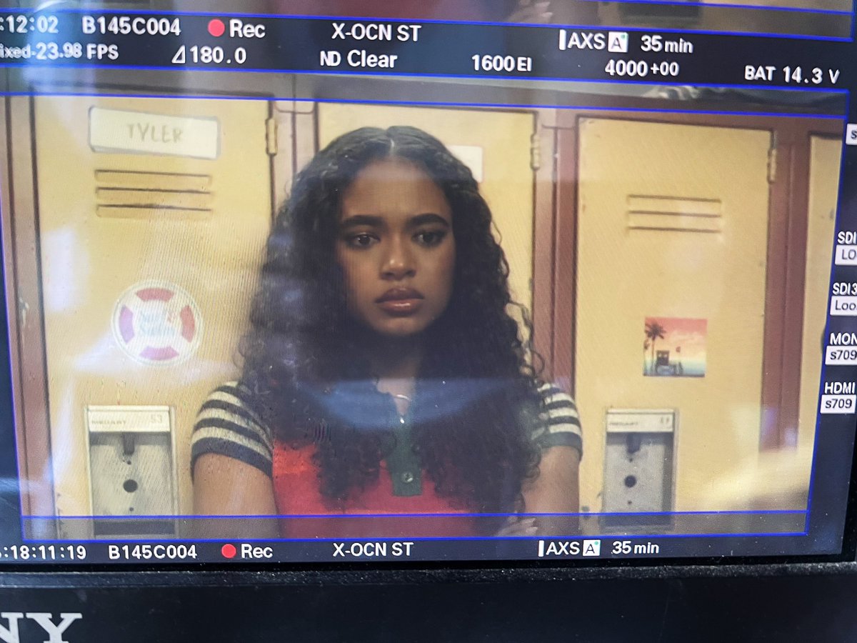 the wait is about to be over…..

season finale is yours in 30 mins! 🌹

I LOVE Y’ALL SO MUCH SO I JUST WANT TO SAY—pls pls pls be mindful on here :)) we dont want any part of this spoiled, it’s such an insane ride of an episode and it’s made to be experienced!! #PLLSummerSchool