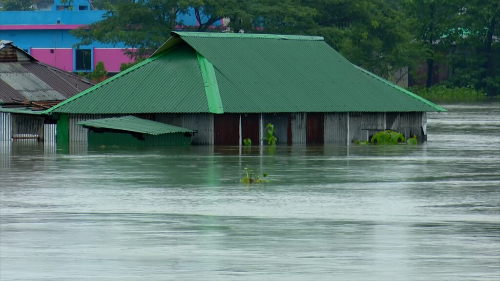 অপরিবর্তিত সুনামগঞ্জের বন্যা পরিস্থিতি, সিলেটে কিছুটা উন্নতি