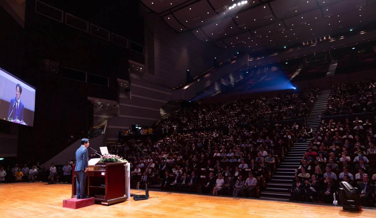 ChingteLai's tweet photo. Proud to welcome medical experts from around the world to @ICEM2024. As a former physician, I'm invested in boosting our medical capabilities &amp; emergency medicine for a healthy #Taiwan. I also believe every nation should be a part of global health—missing one disadvantages all. https://t.co/kjS8W0WqIV