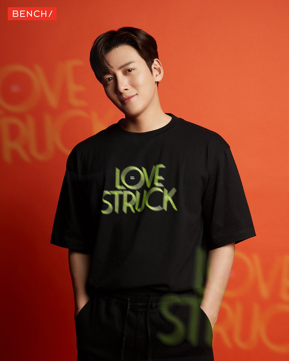 benchtm's tweet photo. Struggling to find versatile core pieces for your wardrobe? Look no further! Let #JiChangWook simplify your search with the Love Struck Tee. 💘 Get yours now! 🛒

Shirt (BOF0317) P549.75
Cargo Pants (BPS0367) P1199.75

#BENCHxJICHANGWOOK #GlobalBENCHSetter https://t.co/wgMJbch1gs
