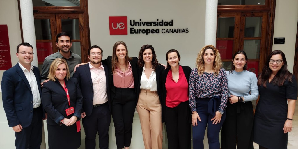 El pasado 14 de junio fue un día especial para nuestros estudiantes del Grado en Fisioterapia, quienes realizaron la presentación de sus Trabajos de Fin de Grado. 🌟🎓 

¡Enhorabuena por su esfuerzo y dedicación! 🎉💪

#SoyUECanarias #UECanarias