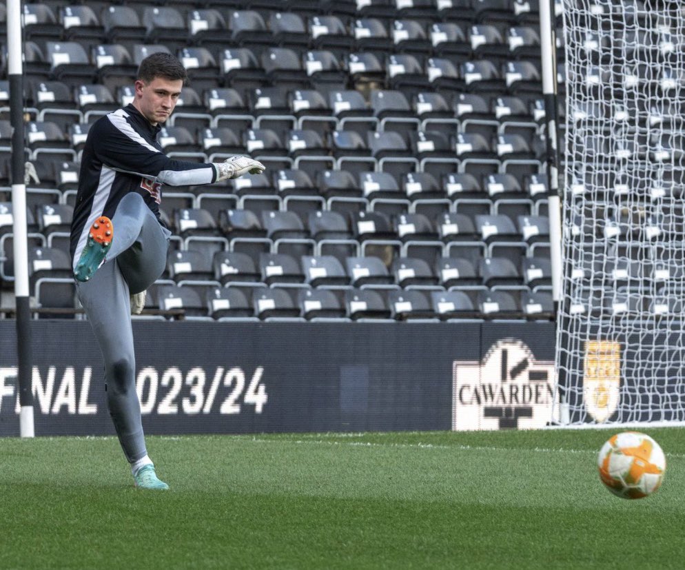 Louis Kinnerley tweet media