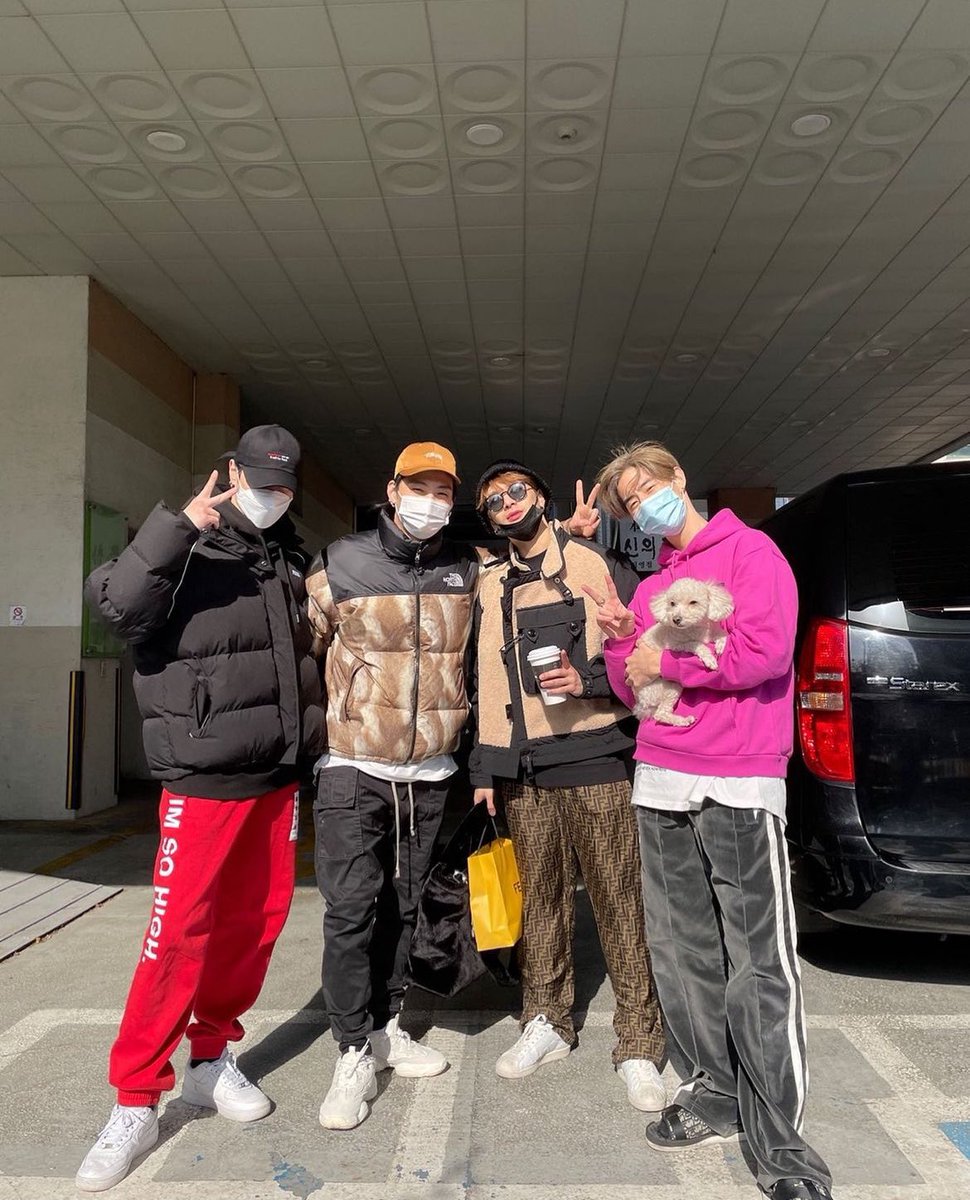 markjinssi's tweet photo. 2021                                     2024

😭😭😭😭😭😭😭 https://t.co/U6YUJVbn1p