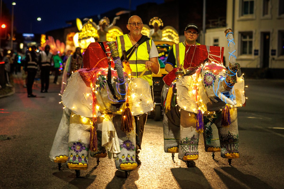 We’re seeking volunteers to support the delivery of Encounter Festival!

Volunteer stewards will work with the events team across all aspects of the programme; supporting shows, liaising with artists, helping with evaluation and creating content for our social media channels.