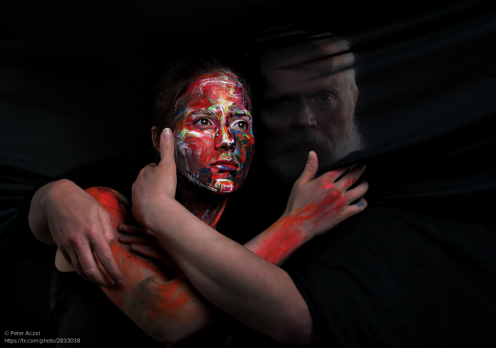 1x_com's tweet photo. 'The Black Veil' by Peter Aczel
https://t.co/5tAoBbqBvk #doubleportrait #man #woman #veil #black #bodypainting #fineart https://t.co/0ZSGVg6NC7