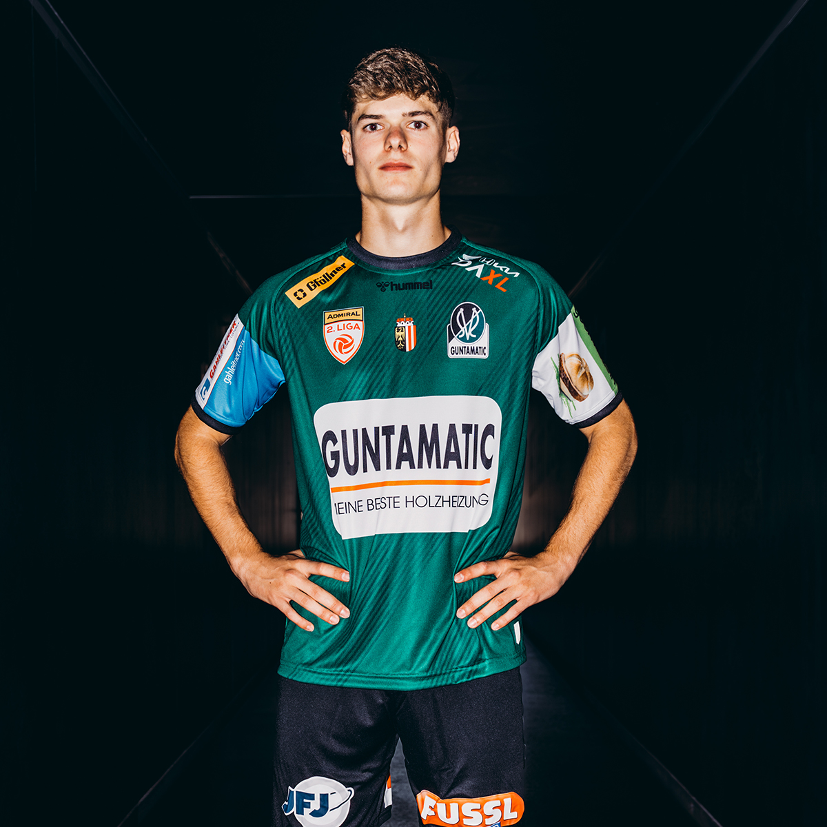 GQg7KACWAAEomYK?format=jpg&name=medium