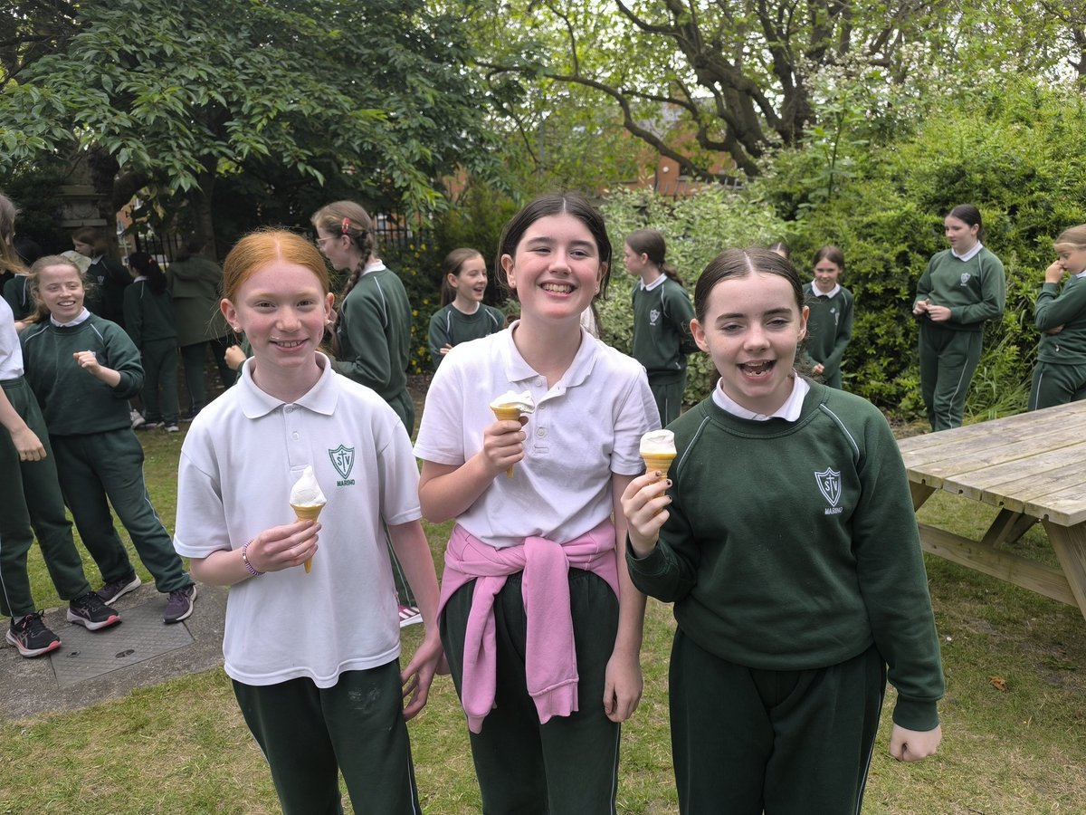 A lovely surprise for the girls this morning!🌞🍦😋 🌞🍦😋