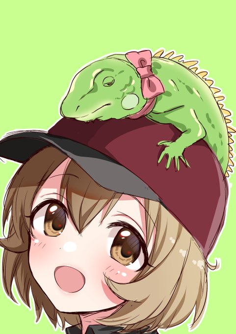 今日駅で見かけたおじさんがイグアナのぬいぐるみが着いた帽子被ってたってらくがき 