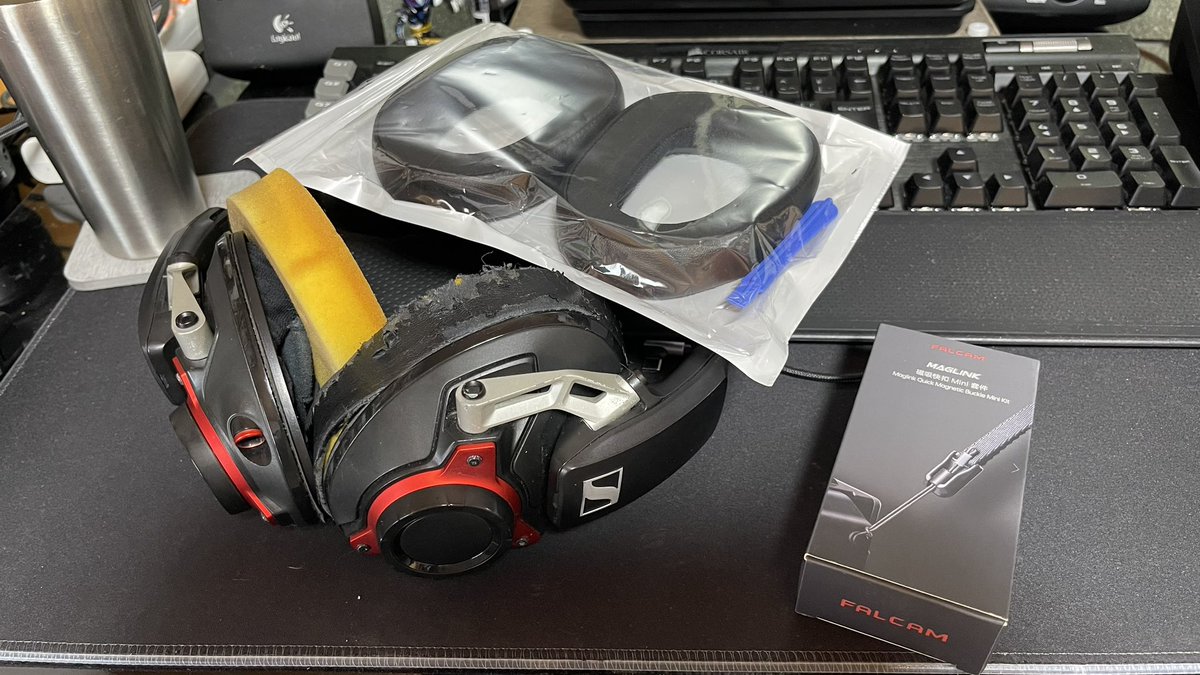 GenkuTV's tweet image. 子供達が使ってるゲーミングヘッドセットのゼンハイザーGSP600のイヤーパッドがボロボロなので、サードパーティの奴に交換👍🏻
あと、#Ulanzi さんの #MAGLINK 買ってみました😅
#エスパルスカメラ部