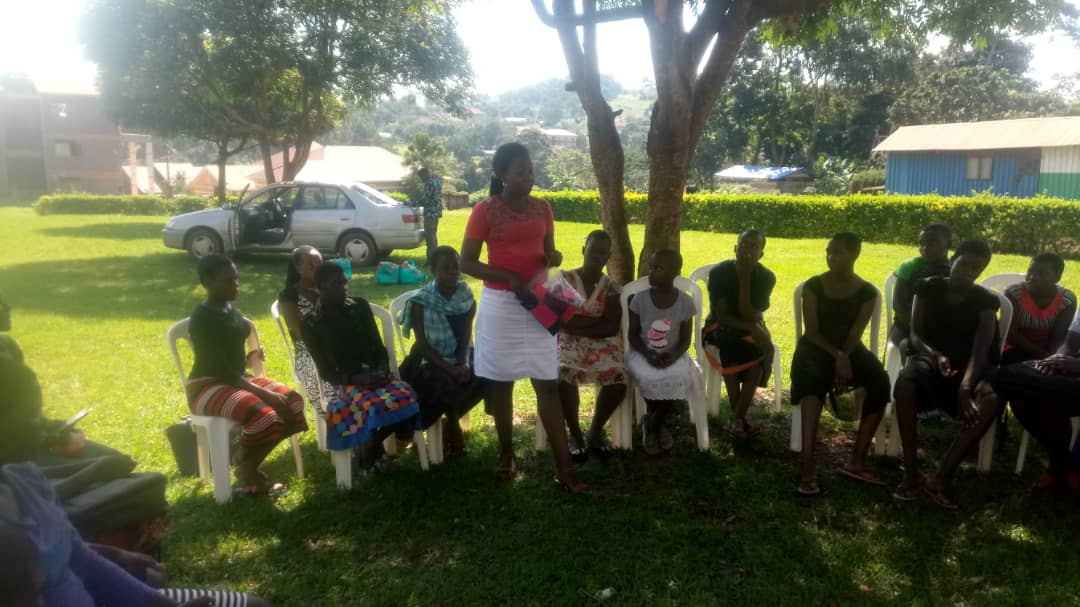 CommunityKyango's tweet image. We are thrilled to announce a significant milestone in our ongoing efforts to support the health and well-being of our adolescents. Thanks to the generosity and unwavering support of our well-wishers, we are now able to distribute reusable sanitary towels to the young girls.