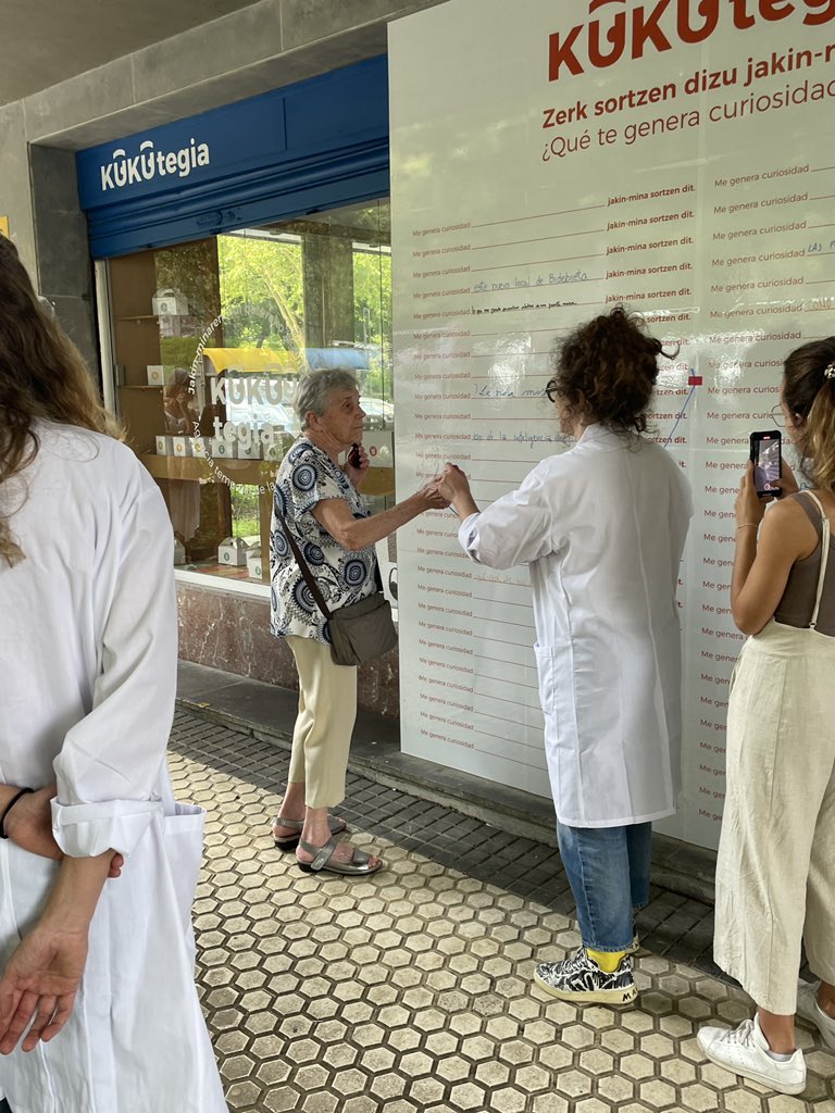 Donostia Lagunkoia (@dsslagunkoia) on Twitter photo Abre KUKUTEGIA, la primera Agencia Temporal de Curiosidad en Bidebieta. Un espacio creado para compartir y expandir lo realizado en #KUKULab 👀
ℹ️ labur.eus/bKRdq
<a href="/DSSLagunkoia/">Donostia Lagunkoia</a> <a href="/APTEStecsocial/">APTES</a> <a href="/Apitropik/">Apitropik</a> #APPMMGuardaplata #ServicioApoyoAAPPMM <a href="/EEGipuzkoa/">Etorkizuna Eraikiz</a> Abre KUKUTEGIA, la primera Agencia Temporal de Curiosidad en Bidebieta. Un espacio creado para compartir y expandir lo realizado en #KUKULab 👀
ℹ️ labur.eus/bKRdq
<a href="/DSSLagunkoia/">Donostia Lagunkoia</a> <a href="/APTEStecsocial/">APTES</a> <a href="/Apitropik/">Apitropik</a> #APPMMGuardaplata #ServicioApoyoAAPPMM <a href="/EEGipuzkoa/">Etorkizuna Eraikiz</a>