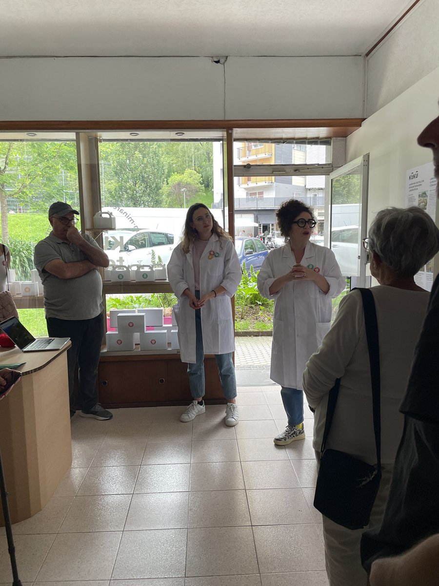 Donostia Lagunkoia (@dsslagunkoia) on Twitter photo KUKUTEGIA, l Aldi Baterako Jakin-min Agentzia ireki da. #KUKULab,Bidebietan garatu den jakin-min laborategian egindakoa partekatzeko eta zabaltzeko sortutako gunea da 👀
ℹ️labur.eus/bKRdq
<a href="/DonostiakoUdala/">Donostiako Udala</a> <a href="/APTEStecsocial/">APTES</a> <a href="/Apitropik/">Apitropik</a> #Guardaplata #ApoyoAAPPMM <a href="/EEGipuzkoa/">Etorkizuna Eraikiz</a> KUKUTEGIA, l Aldi Baterako Jakin-min Agentzia ireki da. #KUKULab,Bidebietan garatu den jakin-min laborategian egindakoa partekatzeko eta zabaltzeko sortutako gunea da 👀
ℹ️labur.eus/bKRdq
<a href="/DonostiakoUdala/">Donostiako Udala</a> <a href="/APTEStecsocial/">APTES</a> <a href="/Apitropik/">Apitropik</a> #Guardaplata #ApoyoAAPPMM <a href="/EEGipuzkoa/">Etorkizuna Eraikiz</a>