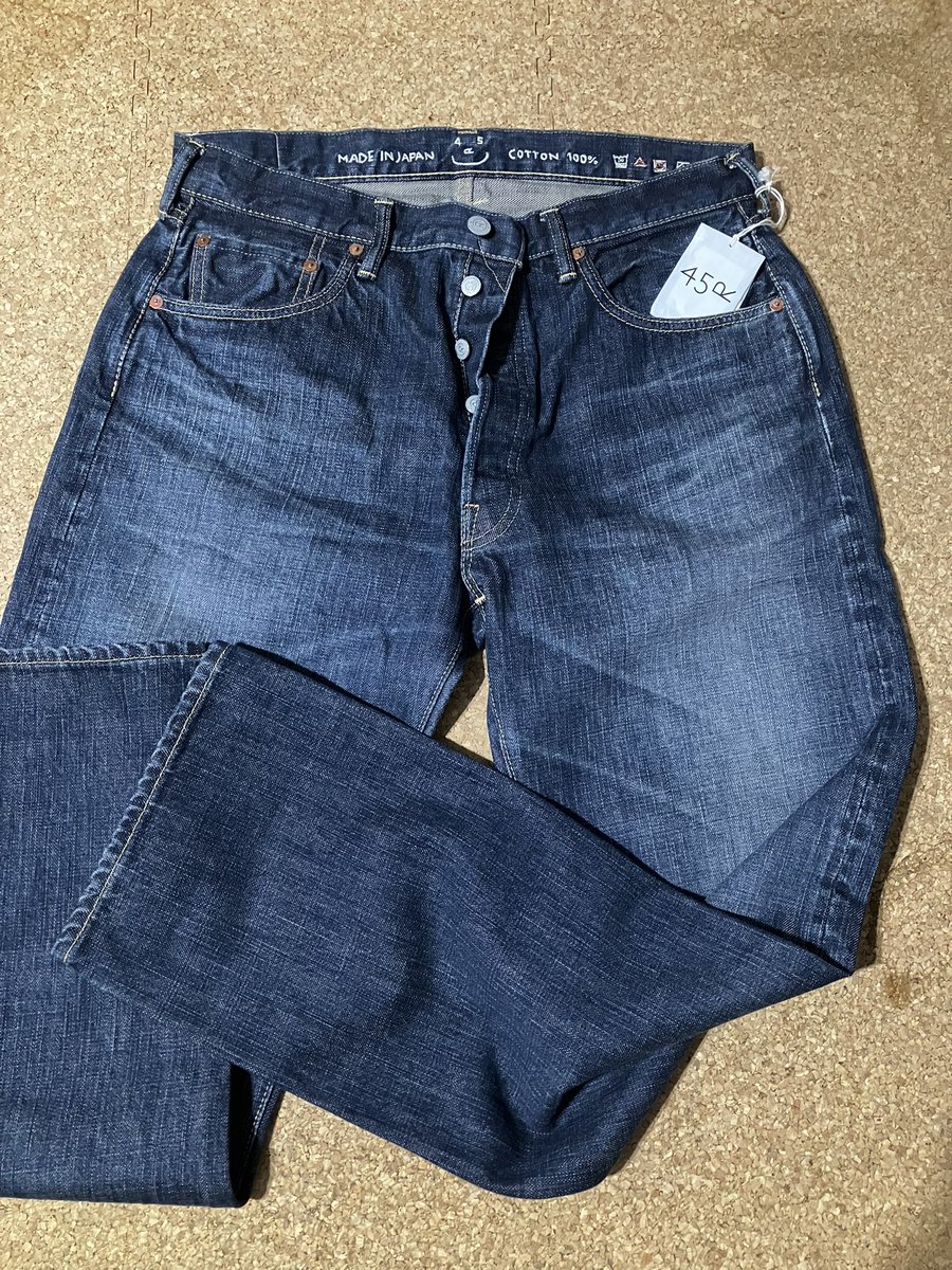 MS9YUxJYkJXW2VB's tweet image. アパレルの「Made in Japan」を見るとテンション上がる！
デニムを購入！
もらった冊子もおしゃれ👍
日本のモノづくりを応援。
#45R
#デニム祭り 
#ジャパンデニム