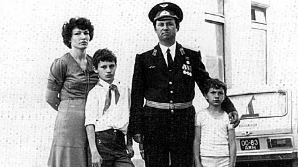 Loap02_changer's tweet photo. 🟥Do you hate #ukraine before it was cool?
#year1968 #czechoslovakia https://t.co/GrMJ1ViguH