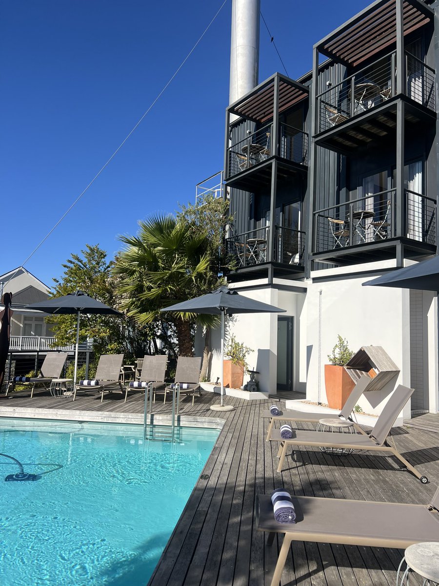 The Travel Enthusiast tweet media