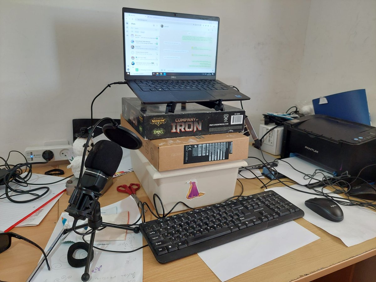 BialikOr's tweet image. I know it&apos;s only temporary, but this is getting a bit ridiculous. Trying to sort a #WorkStation with the screen at #EyeLevel, and at a distance, I could use it with the table and chair I have. 
And despite the tower of Babylon here... it&apos;s still not really there.