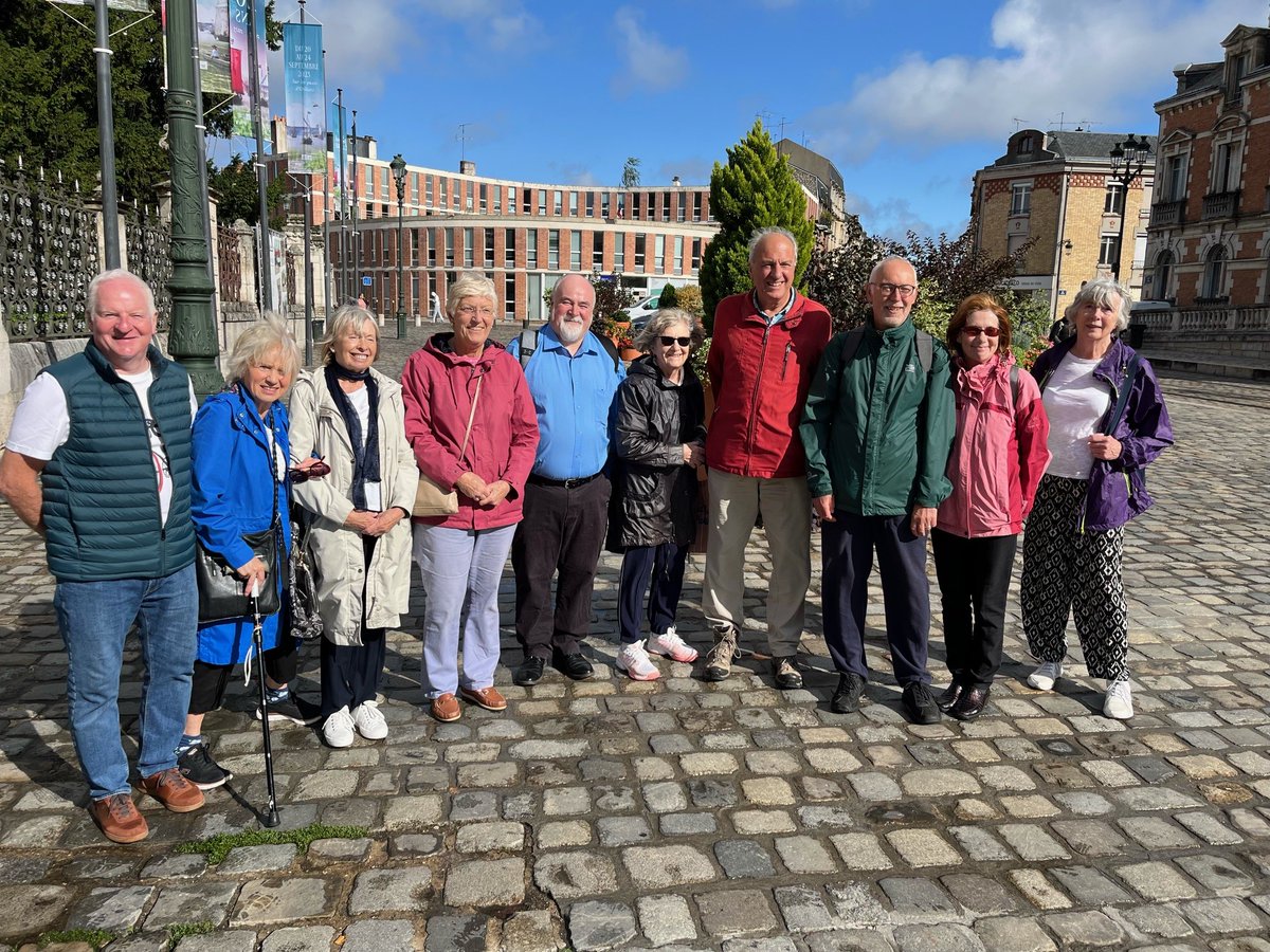 On 13th June, the Lord Provost attended a meeting of the Dundee Orléans Twinning Association (DOTA) in the Twinning Room on the Civic Floor having been invited by the Association.