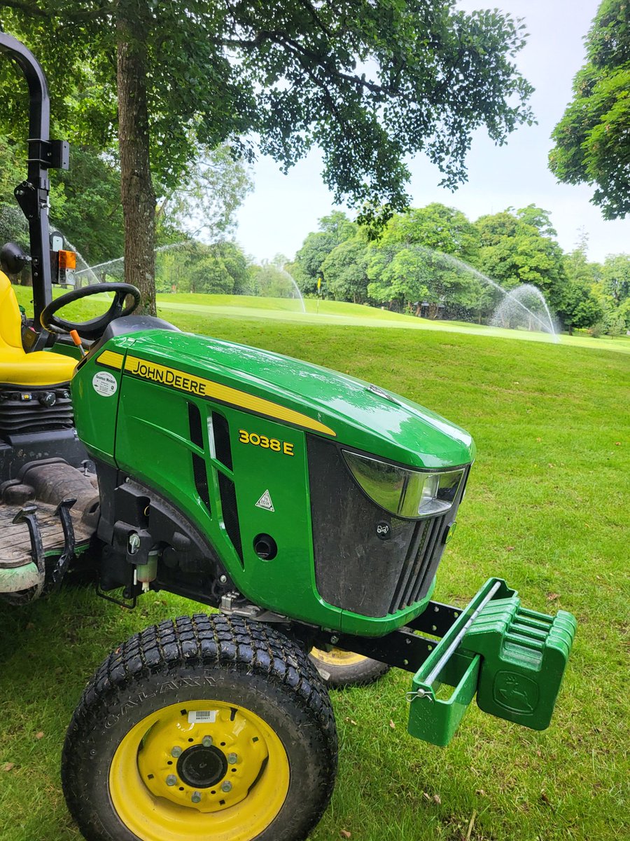 Briand40adare's tweet image. Watering and hand watering greens and tee boxes this morning @adaremgc_1900 @NymphDavid @underhillcorp @rainbirdgolfuk @JohnDeere @weldonmowers @greenkeepingire @ATPI21