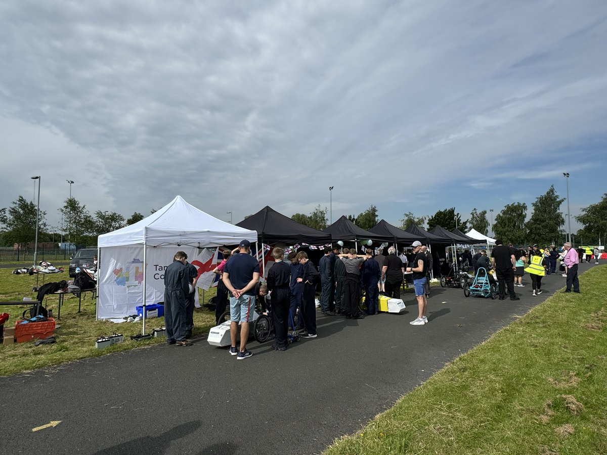 Ready to get started on #GreenpowerChallenge race day! First race of the day will start after practice session 🏎️ #ICanBe <a href="/Greenpowertrust/">Greenpower Education Trust</a>