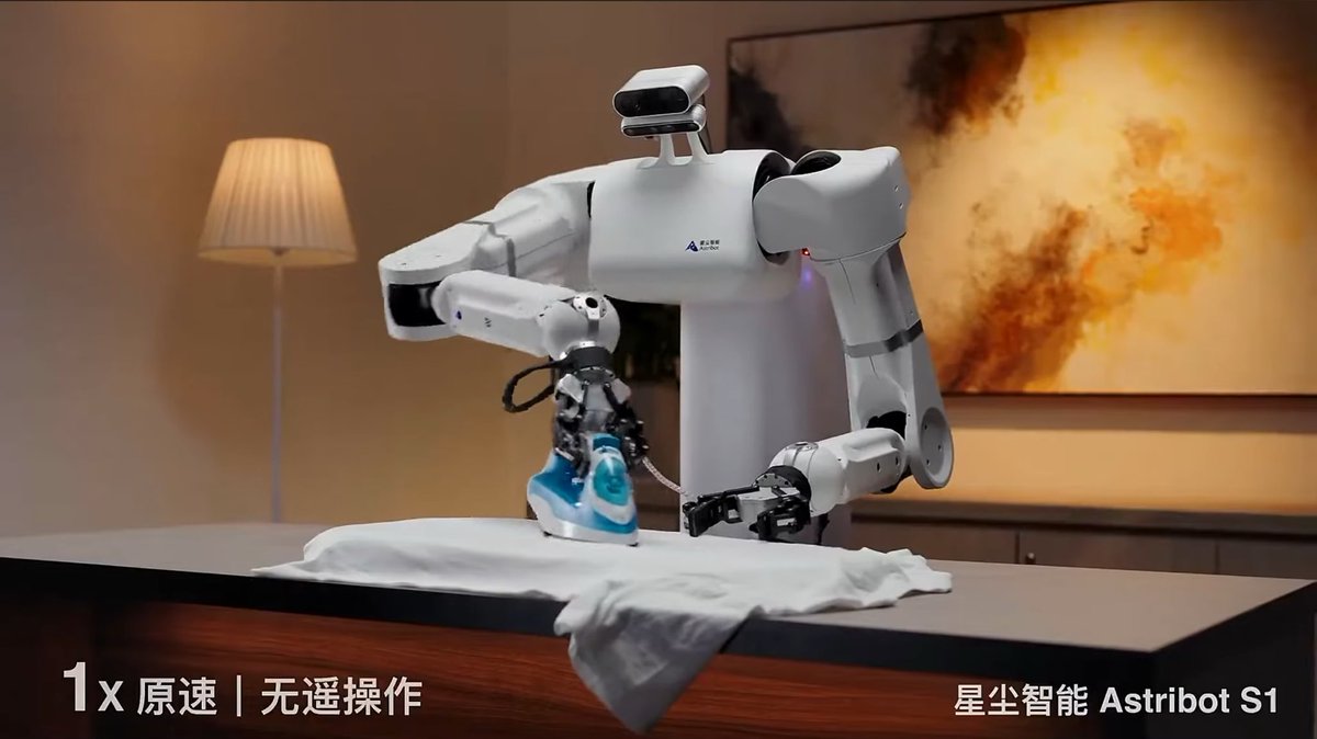 HofmeisterAusLU's tweet photo. Roboter in der Pflege?
Kann ich nicht beurteilen. Beurteilen kann ich aber den E-Butler im Haushalt als signifikante Entlastung für alternde Boomer-Haushalte. Kein Grund heute den Pflegenotstand für 2035 zu proklamieren.
E-Butler in 10 Jahren. Eher früher.
https://t.co/fXWpSEv7WT https://t.co/iaTu7oNc8u
