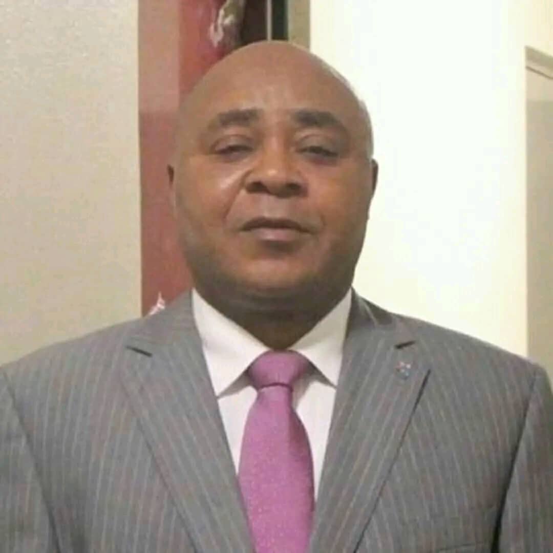 JeanKabiena's tweet photo. HAUTS-DE-FRANCE: AUX JEUNES - Il faut barrer la route au RN, à la haine, à la banalisation du racisme et sortir du chemin qui conduit au nazisme à la française. C'est très dangereux et naïf de croire que le RN apporte l'espérance. Les allemands se furent avoir dans les années 30! https://t.co/e2wQkeMudC