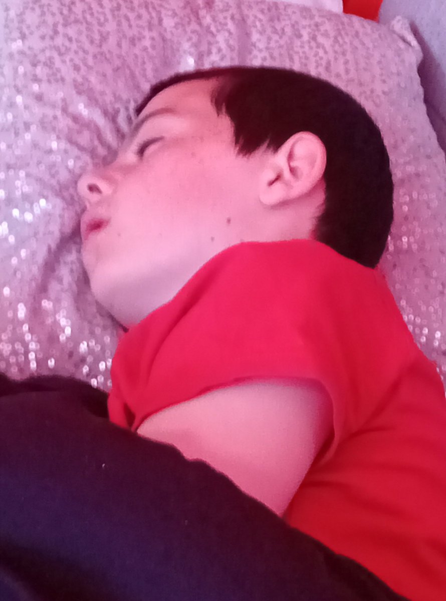 My poor baby bn awake since 4.30am in agony finally getting asleep. Feel so bad for him up screaming for hours xx