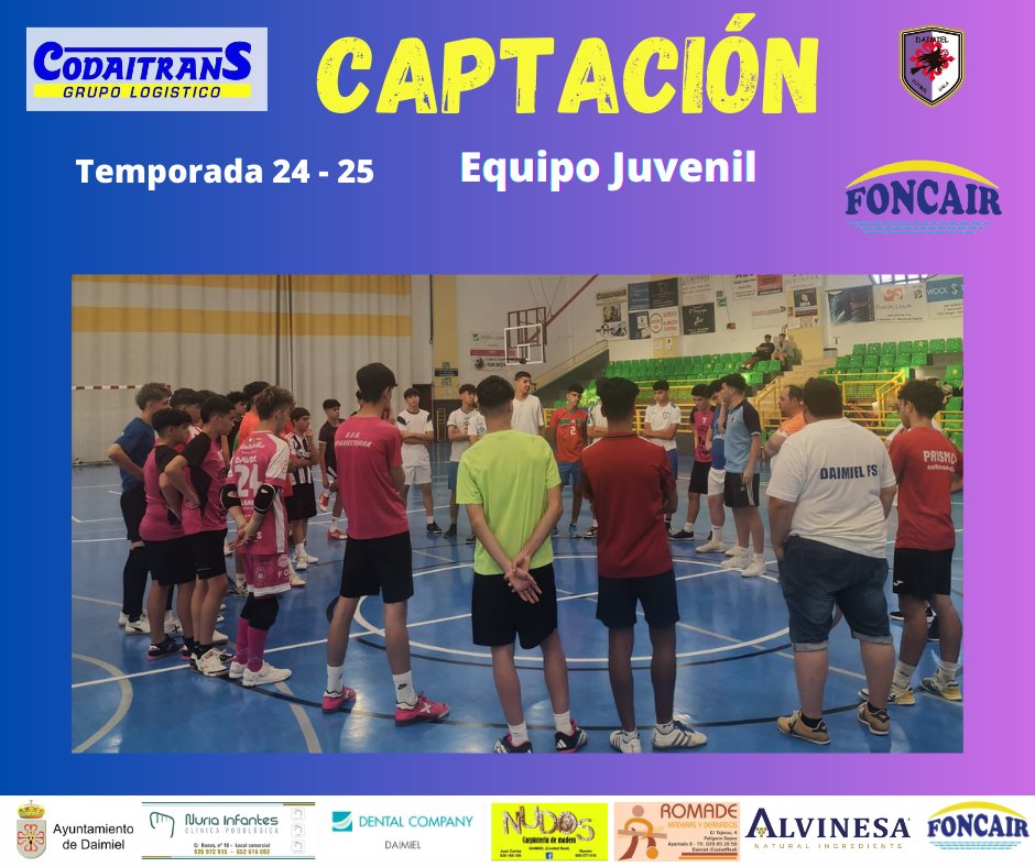 𝐄𝐐𝐔𝐈𝐏𝐎 𝐉𝐔𝐕𝐄𝐍𝐈𝐋 💜

Gran acogida la cita de #captacion para nuestro equipo #juvenil 💜⚽

Gran número de chicos que se dieron cita en el 🏟️, donde nuestro flamante míster estuvo muy pendiente de las evoluciones de los chavales 👏🏼

Agradecer su asistencia👌🏼

#juvenil